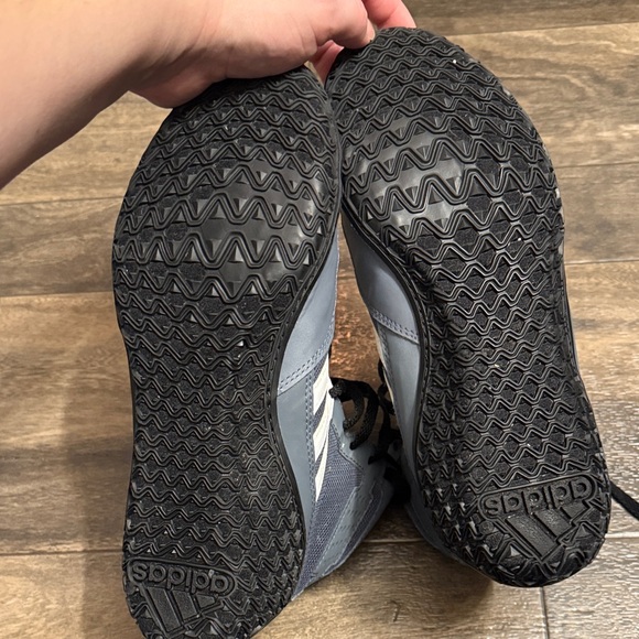 Adidas Men's Black and Gray Wrestling Shoes sz 6 - Picture 5 of 7